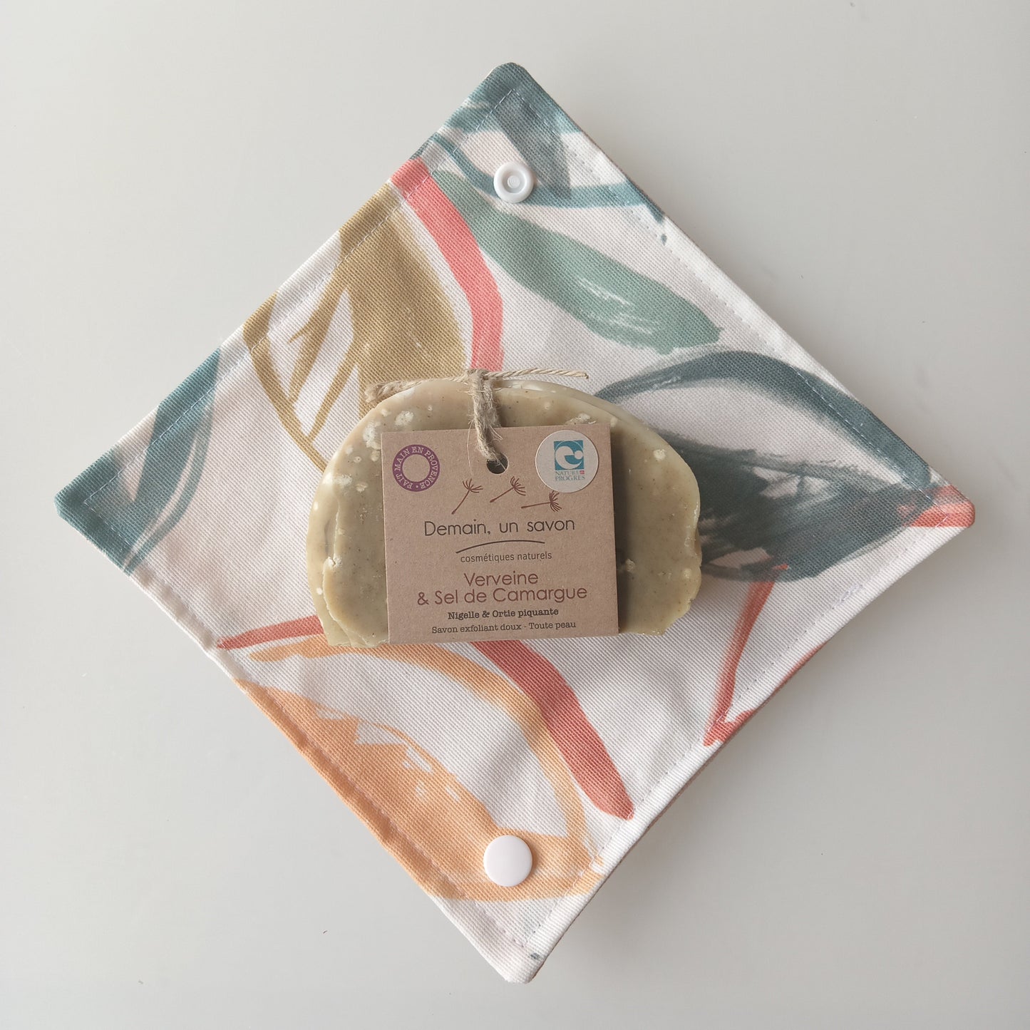 Pochette de transport + savon au choix