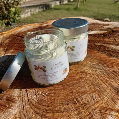 La Chantilly - Corps et cheveux