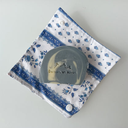 Pochette de transport + savon au choix